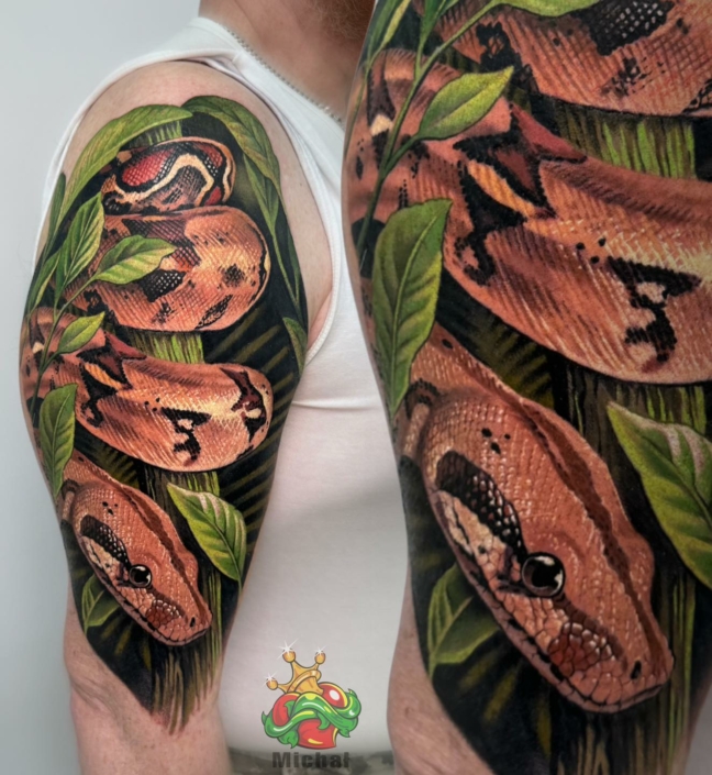 realistyczny tatuaż kolorowy wąż